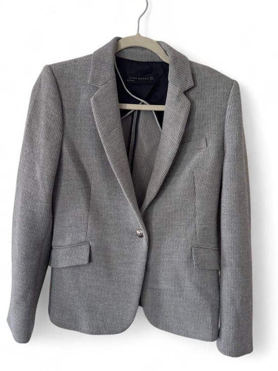 Zara Jackets & Blazers - Zara Women's Gray Textured Knit Blazer